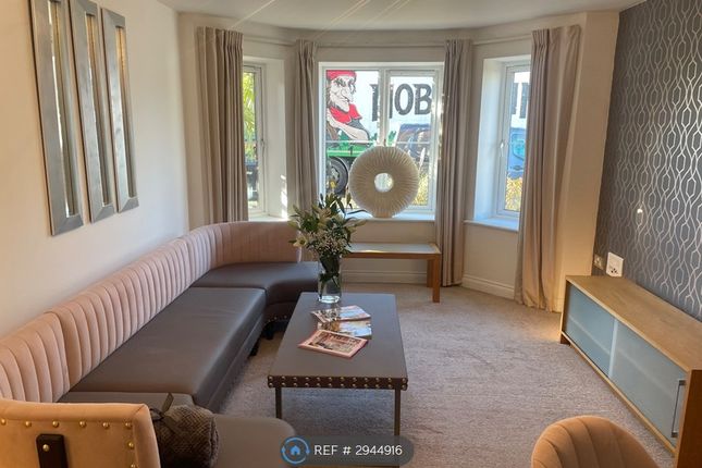 Flat, Prospect Place Hollins, Bury photo 3
