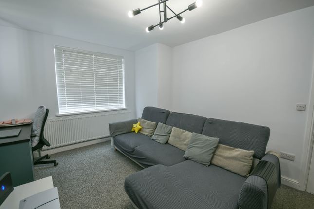 27, Tyne Road East, Stanley photo 4