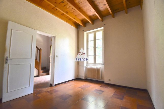 Property for sale in Lagardelle-Sur-Leze, Midi-Pyrenees, 31870, France