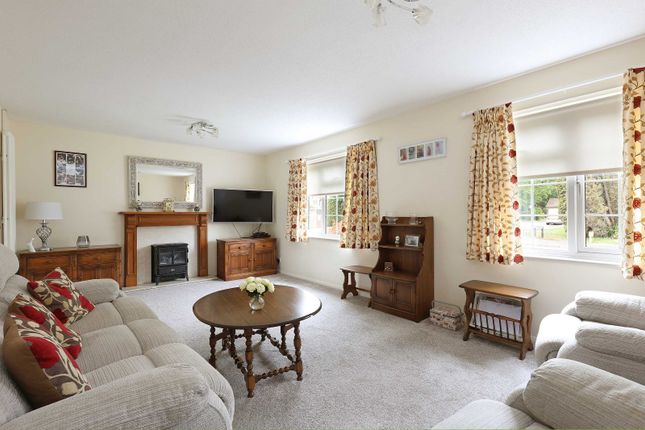 2, Godolphin Road, Beaconsfield photo 2