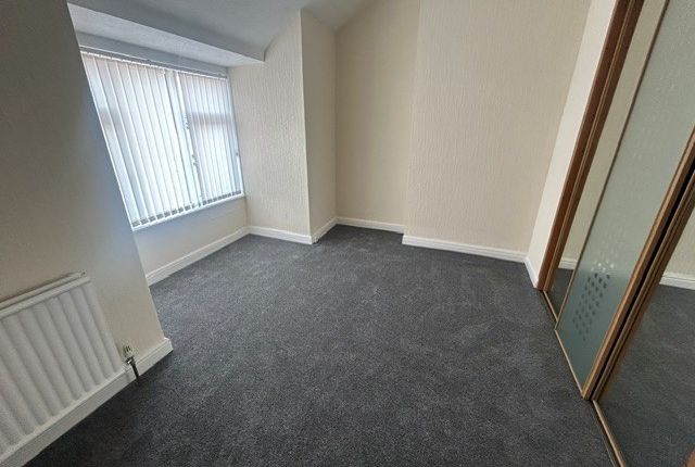 15a, Blackpool photo 3