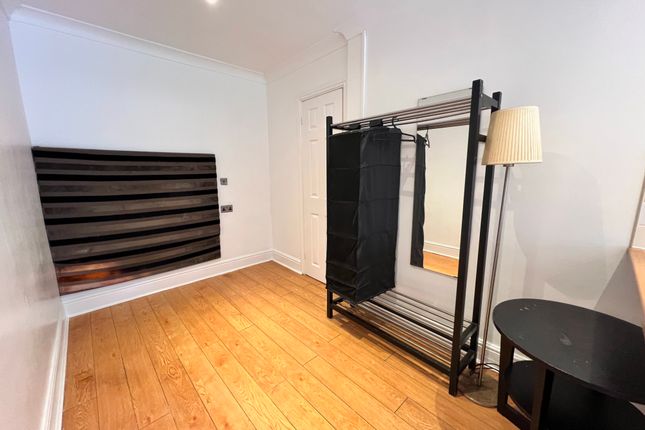 Flat 3, 84, Cathedral Road, Cardiff photo 4