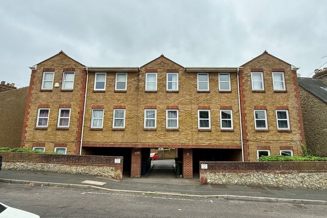1-bed flat on Flat 4, Maison Des Fleurs, Hartnup Street, Maidstone, £65,000