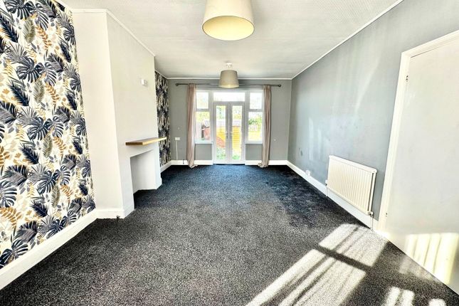 16, Holmside Avenue, Sheerness photo 3