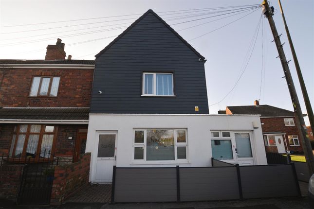 Thumbnail Property for sale in Station Road, Keadby