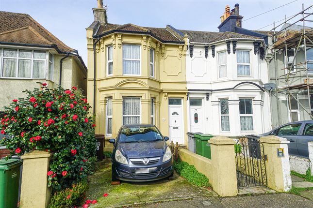 End terrace house for sale in Canute Road, Hastings