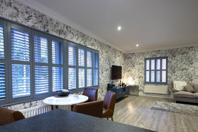 7 Stonegate, The Limes, Ingatestone photo 4