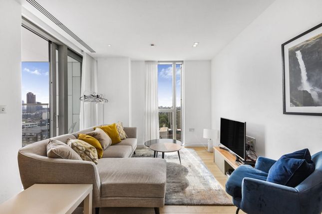 Thumbnail Flat for sale in City Road, London