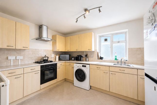 336, Convent Way, Southall photo 2