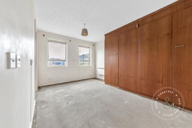 14, Burne Jones Close, Cardiff photo 3