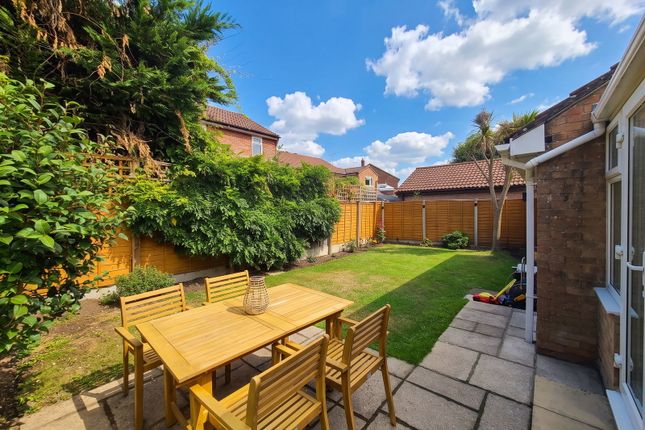 16, Itchin Close, Southampton photo 2