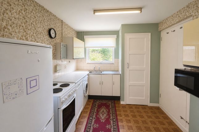 2, Richmond Road, Westerton, Chichester photo 4