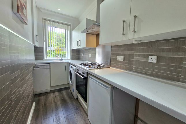 586, Glasgow photo 3