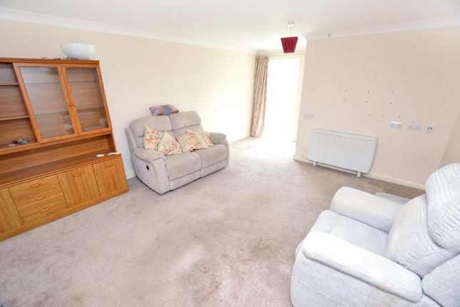 6 Janeva Court,, Liskeard Road, Cornwall photo 2