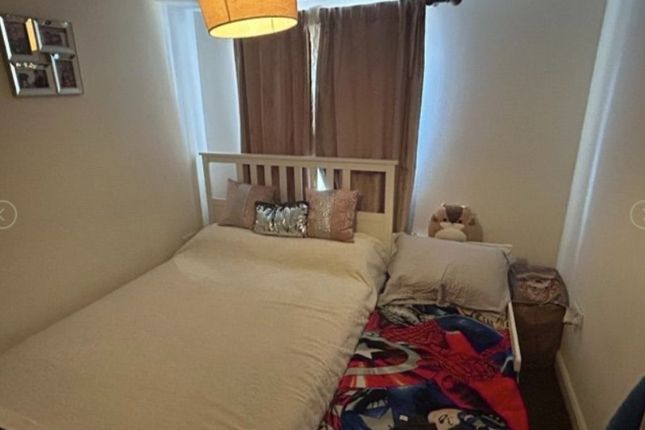 Flat 9 Centurion Court,, Rushgrove Street, London photo 4