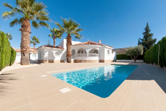 Thumbnail Villa for sale in C. Indira Gandhi, Urb. Monteazul, Alicante, Spain