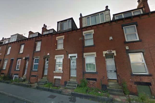 Terraced house to rent in Spring Grove Walk, Hyde Park, Leeds
