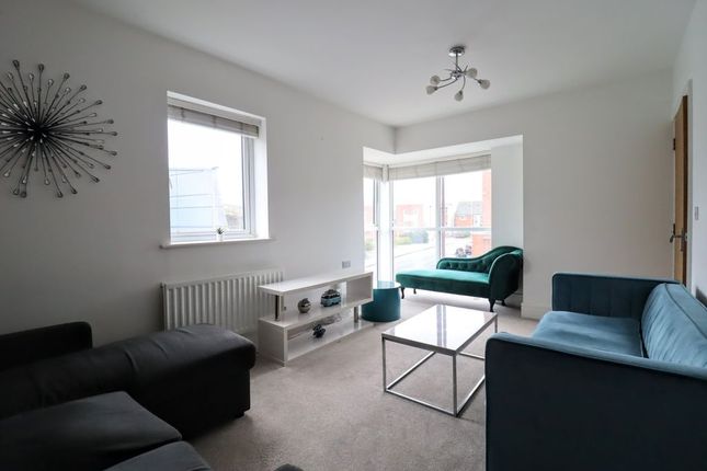 2, Knights Crescent, Milton Keynes photo 2