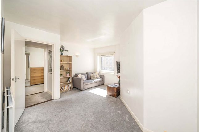 Flat 276, Atwood House, London photo 2