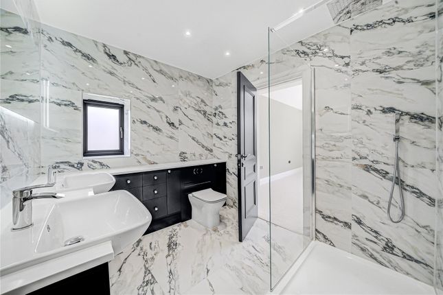 Master Ensuite
