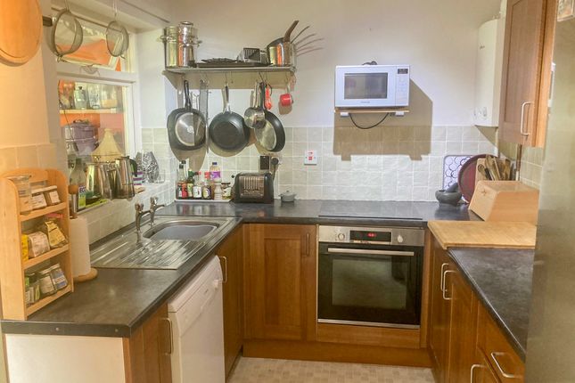 9 Meadow Close, Ottery St Mary photo 2