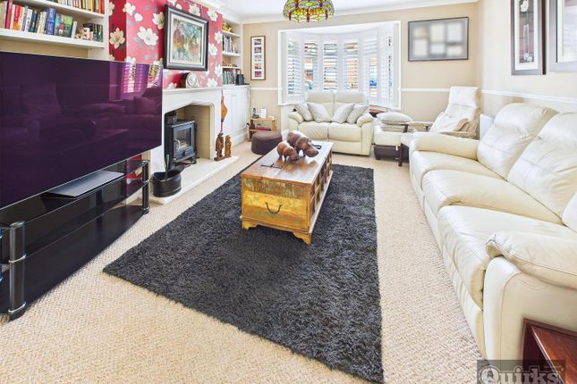 19, Sandown Road, Wickford photo 4