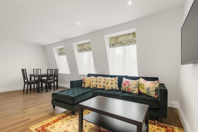 1-bed flat on Flat 10,16, Collingham Place, London, £2,747/mo