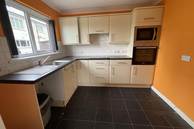 Ddolwern, Singleton Road, Llanelli photo 4