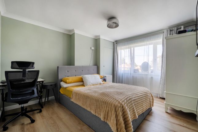 163, Southend Lane, London photo 4