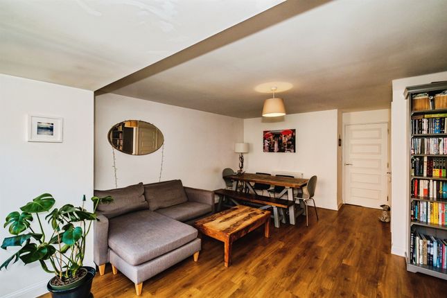 28, Brougham Grove, Littlehampton photo 2
