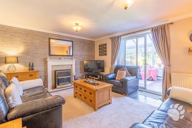 16, Waverley Road, Basildon photo 4