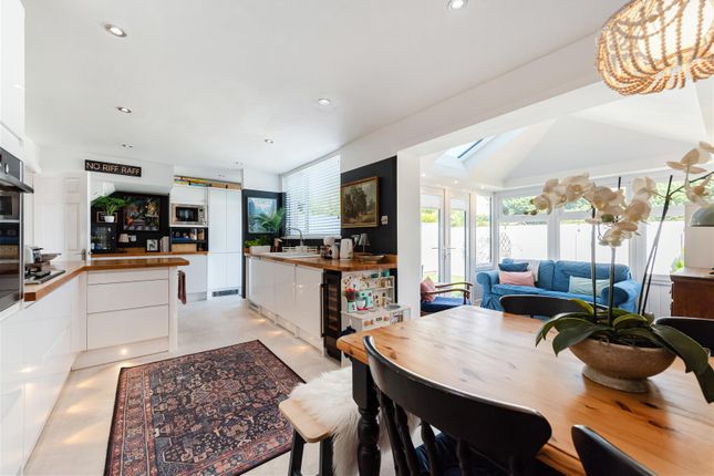 Armstrong Rise, Andover photo 3