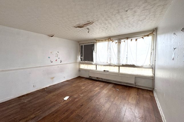 111 Mangold Way, 111 Mangold Way, Erith photo 3