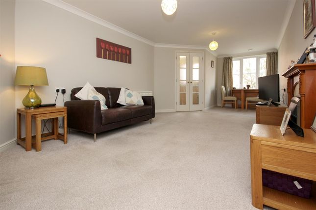 28 Townsend Court, High Street South, Rushden photo 4