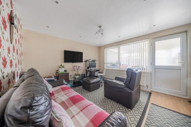 4, Melrose Close, Hayes photo 4