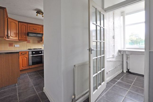 Flat for sale in Spacious Apartment, Buchan Close, Newport