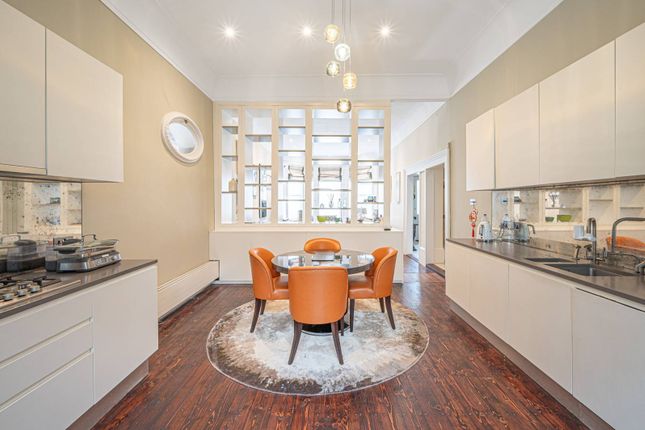 Maisonette for sale in Woodchurch Road, South Hampstead, London