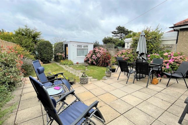 Walliscott Road, Bournemouth photo 2