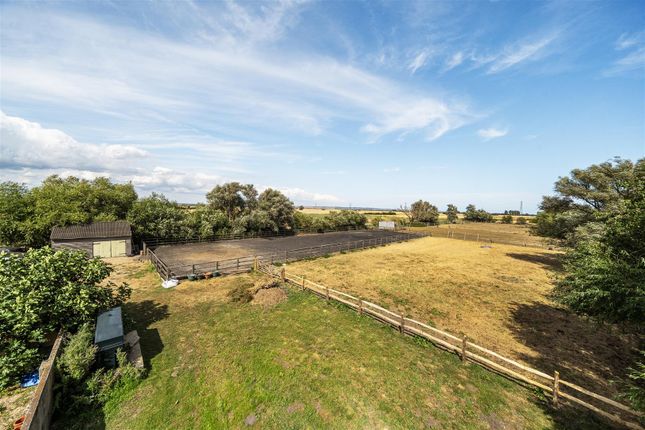 YOAKES COTTAGE, Ashford Road, Romney Marsh photo 2