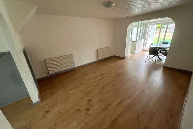 60, BIRMINGHAM photo 2