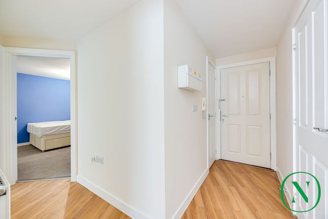 Flat 1, 85 Grove Road, Thornton Heath photo 3