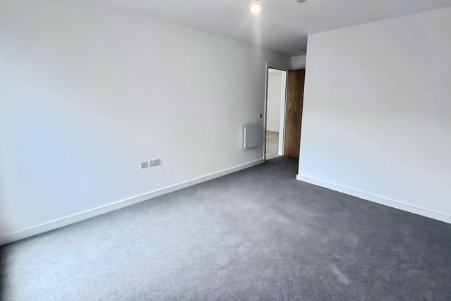208, Armstrong House, East Station Road, PETERBOROUGH photo 5