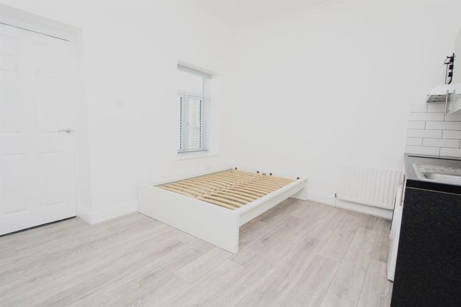 Studio to rent in Lancaster Road, London