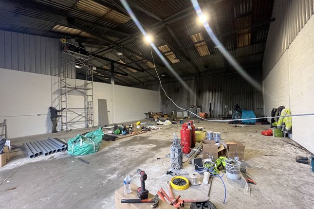 Warehouse to let in Colwick Industrial Estate, Private Road 4, Nottingham