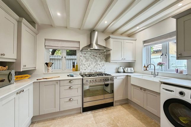 Woodbine Cottage,, Blacksmiths Lane, Broadway photo 4