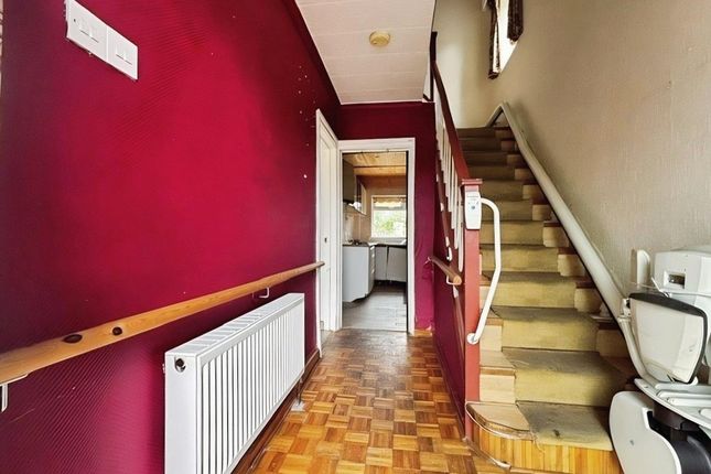 17, Ben Close, Sheffield photo 2