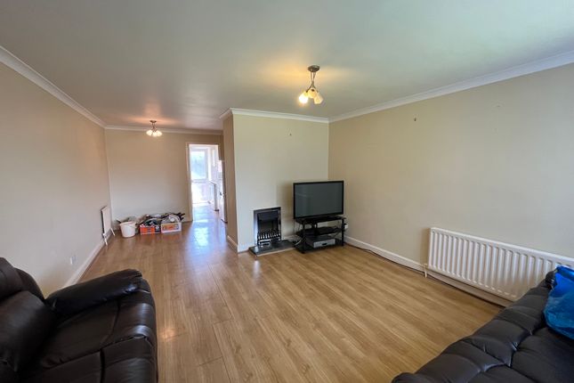 22, Nottingham photo 2