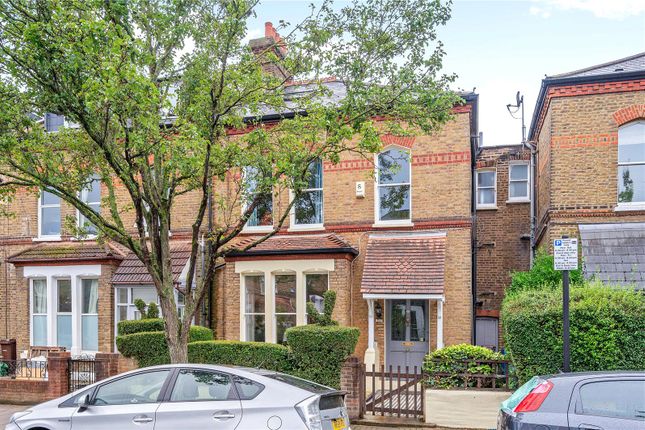 Thumbnail Terraced house for sale in Finsbury Park Road, London