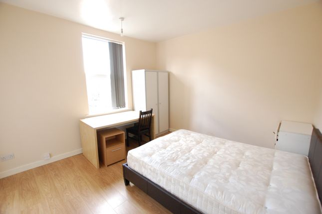 28, Woodhead Road, Sheffield photo 3