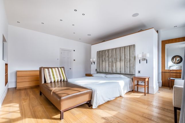 Flat 18, 169, Queen's Gate, London photo 2